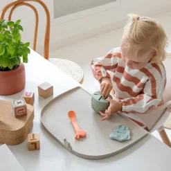 Done by Deer Babero con Mangas Stripes Sand · Best