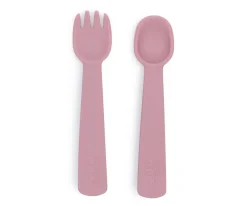 We Might Be Tiny Cubiertos Feedie · Rosa Empolvado Hot