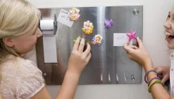 4M Moldea y Pinta Hadas Brillantes ·