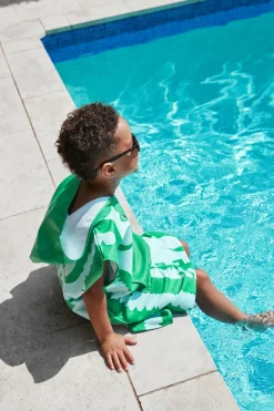 Dock u0026 Bay Poncho Cocodrilos · Dock & Bay Sale