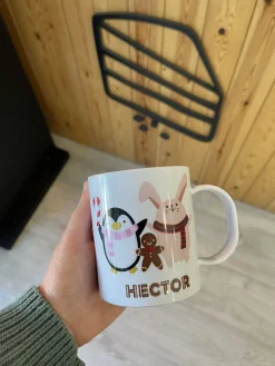 Bizcocho de Yogur Taza Infantil Navidad · Friends